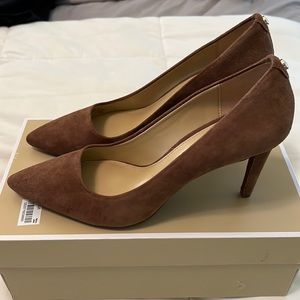 Size 8 Michael Kors Pump